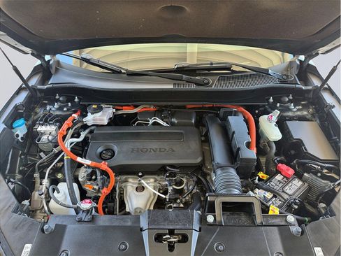 Used 2025 Honda CR-V Sport-L image 9