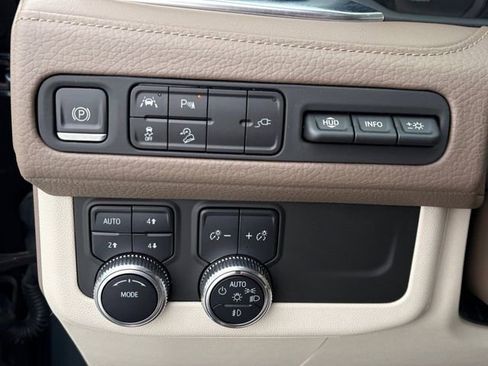 Used 2021 GMC Yukon Denali image 5