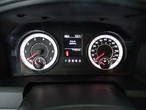 Used 2016 RAM 1500 Classic SLT AWD/4WD image 12