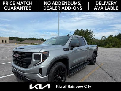 Used 2025 GMC Sierra 1500 Pro w/ Graphite Edition