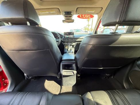 Used 2023 Honda HR-V EX-L image 12
