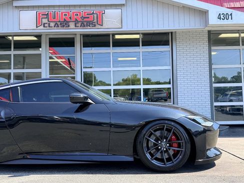 Used 2024 Nissan Z Performance w/ Floor Mat Package RWD image 11