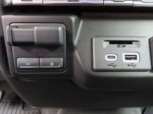 Used 2023 GMC Sierra 2500 SLE w/ SLE Value Package; image 63