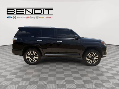 Used 2022 Toyota 4Runner Limited AWD/4WD image 6
