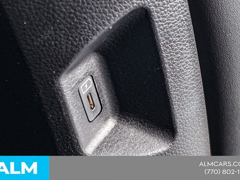 Used 2025 Kia Carnival FWD image 46
