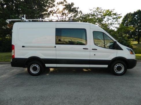 Used 2019 Ford Transit 250 148 Medium Roof RWD image 5