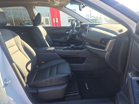 New 2026 Nissan Rogue SV image 26