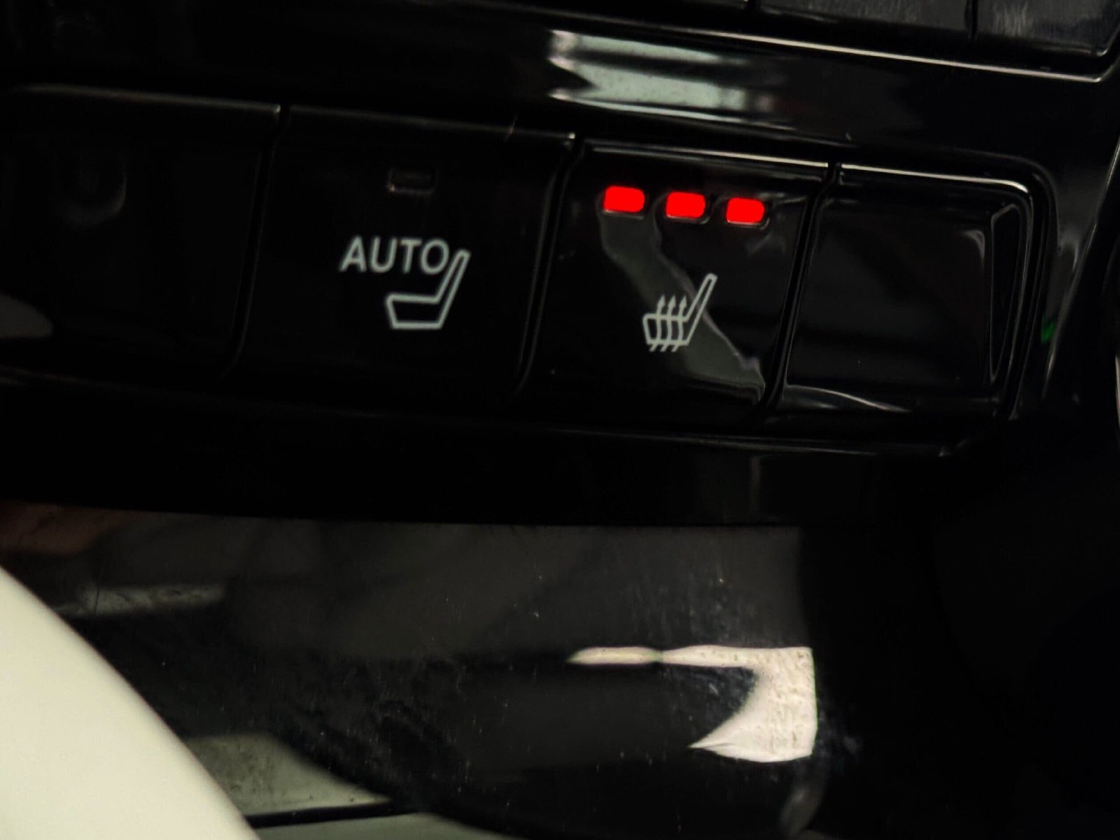 Used 2025 Acura MDX w/ Technology Package AWD/4WD image 30