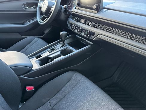 Used 2025 Honda Accord SE image 12