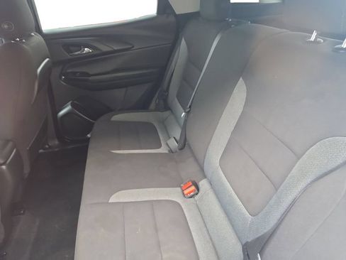 Used 2023 Chevrolet TrailBlazer LT FWD image 15