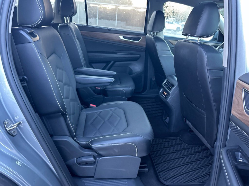Used 2024 Volkswagen Atlas SE w/ Panoramic Sunroof Package AWD/4WD image 28