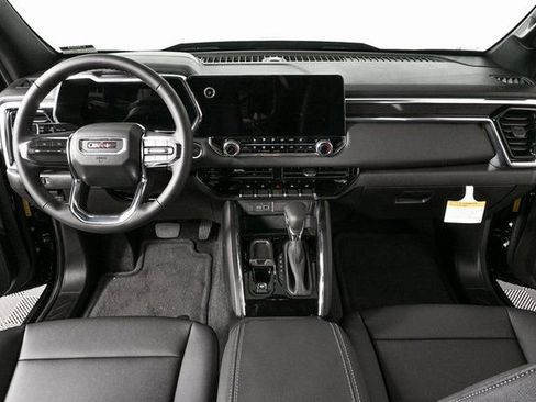 New 2026 GMC Canyon Elevation w/ Convenience Package image 17