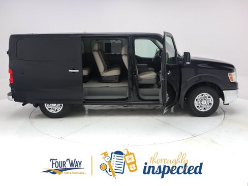 Used 2016 Nissan NV 3500 SL RWD image 3