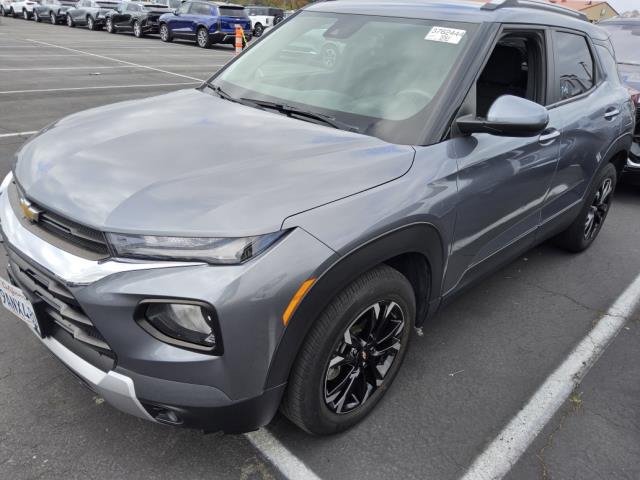 Used 2022 Chevrolet TrailBlazer LT w/ Convenience Package FWD image 3