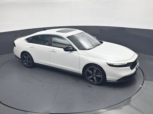 Used 2023 Honda Accord Sport image 32