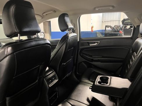 Used 2023 Ford Edge SEL image 18