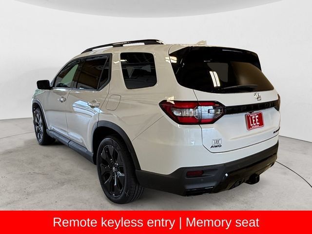 New 2026 Honda Pilot Black Edition image 3