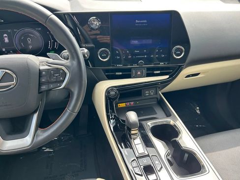 Used 2024 Lexus NX 350h AWD image 17