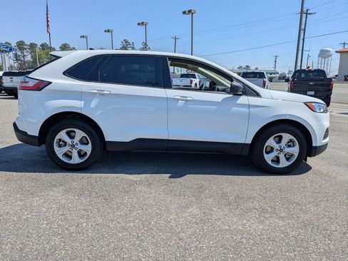 Used 2023 Ford Edge SE AWD/4WD image 3