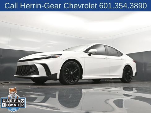 Used 2025 Toyota Camry SE w/ Multimedia Upgrade Package FWD image 38