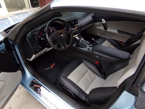 Used 2012 Chevrolet Corvette Coupe w/ 3LT Preferred Equipment Group image 26