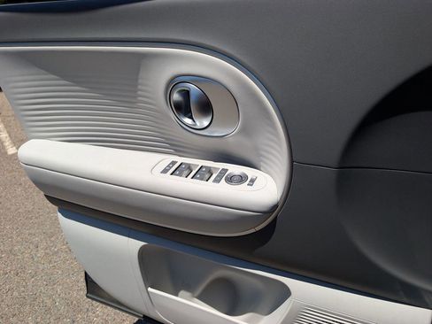 New 2026 Hyundai Ioniq 9 SEL image 19