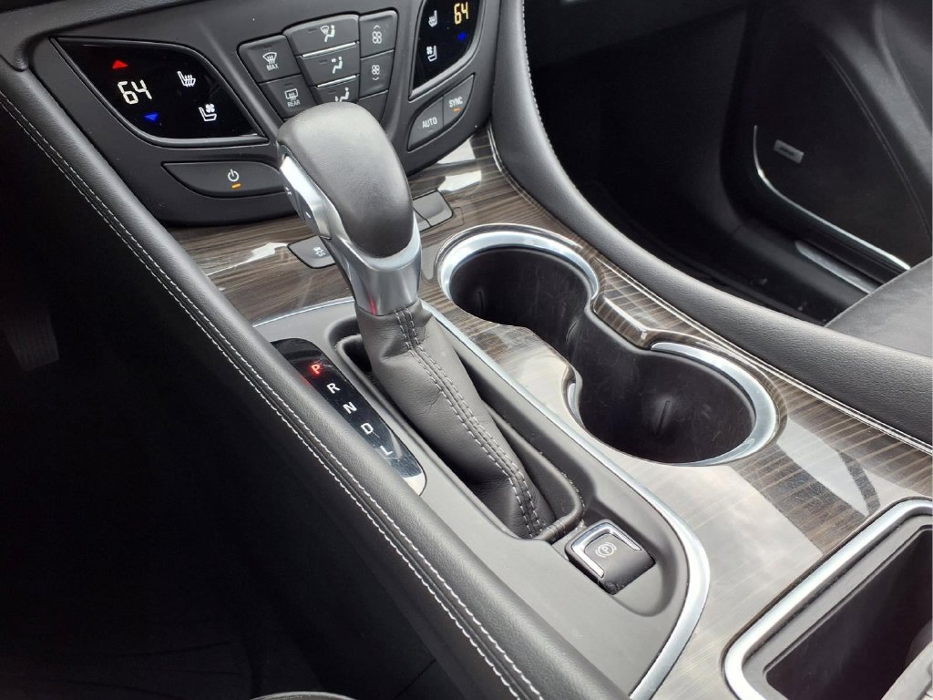 Used 2020 Buick Envision Premium AWD/4WD image 10