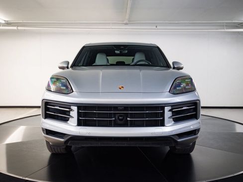 Certified 2025 Porsche Cayenne E-Hybrid AWD/4WD image 10