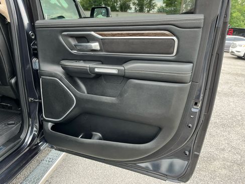 Used 2019 RAM 1500 Laramie AWD/4WD image 30