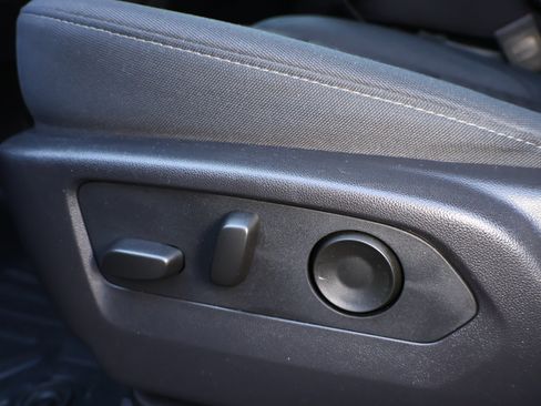 Used 2024 Chevrolet Silverado 1500 Custom Trail Boss image 9