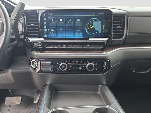 Used 2024 Chevrolet Silverado 2500 LT w/ All Star Edition AWD/4WD image 14