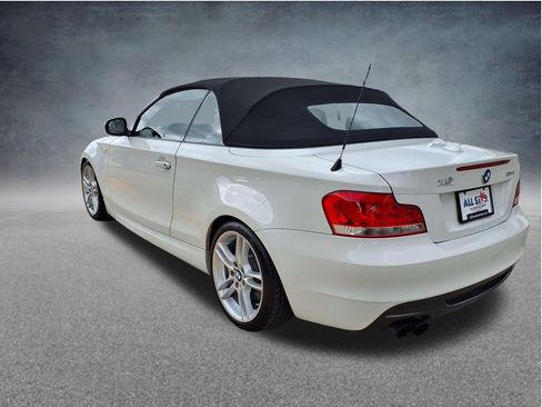 Used 2013 BMW 135i Convertible RWD image 16