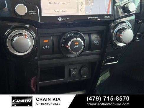 Used 2020 Toyota 4Runner Venture w/ Moonroof Package AWD/4WD image 17