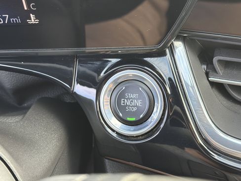 Used 2024 Chevrolet Trax RS w/ Driver Confidence Package image 14