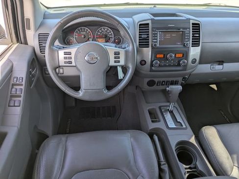 Used 2019 Nissan Frontier SL image 16