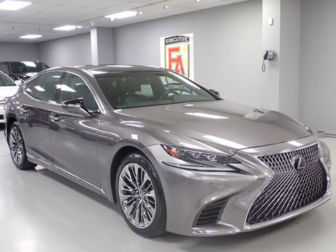 Used 2018 Lexus LS 500 AWD image 1