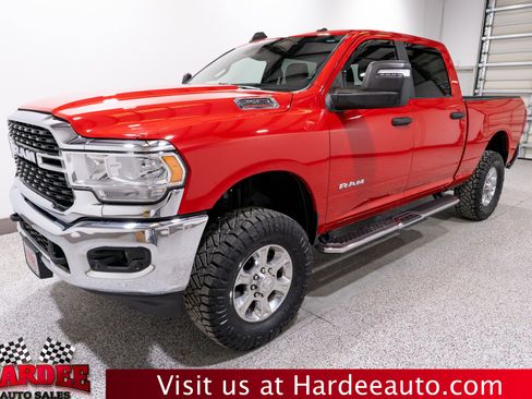 Used 2024 RAM 2500 Big Horn w/ Safety Group image 2