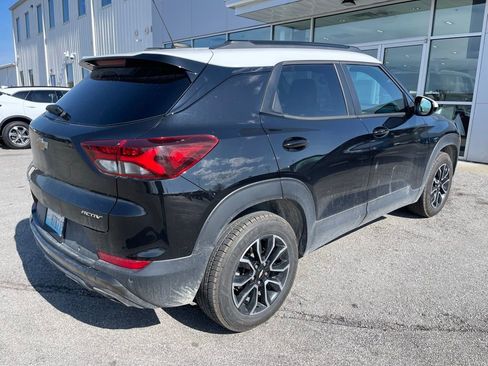Used 2021 Chevrolet TrailBlazer ACTIV w/ Sun and Liftgate Package image 3