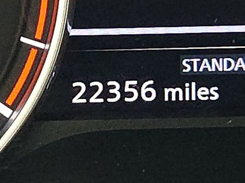 Used 2025 Nissan Rogue SV image 18