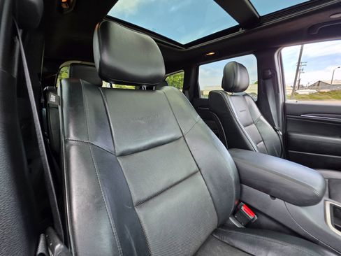 Used 2015 Jeep Grand Cherokee Summit w/ Trailer Tow Group IV image 19