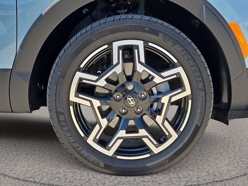 Used 2025 Hyundai Santa Cruz Limited AWD/4WD image 8