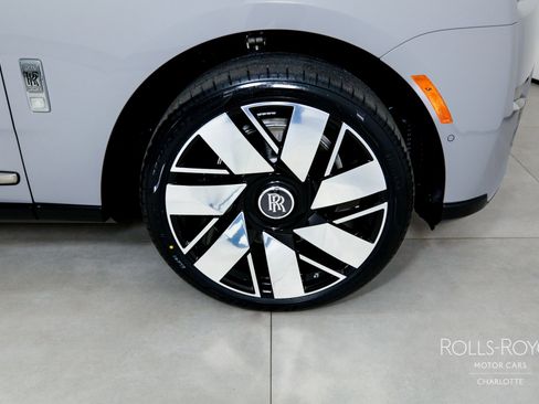 New 2026 Rolls-Royce Cullinan image 43