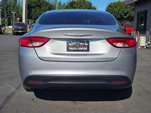 Used 2016 Chrysler 200 LX FWD image 4