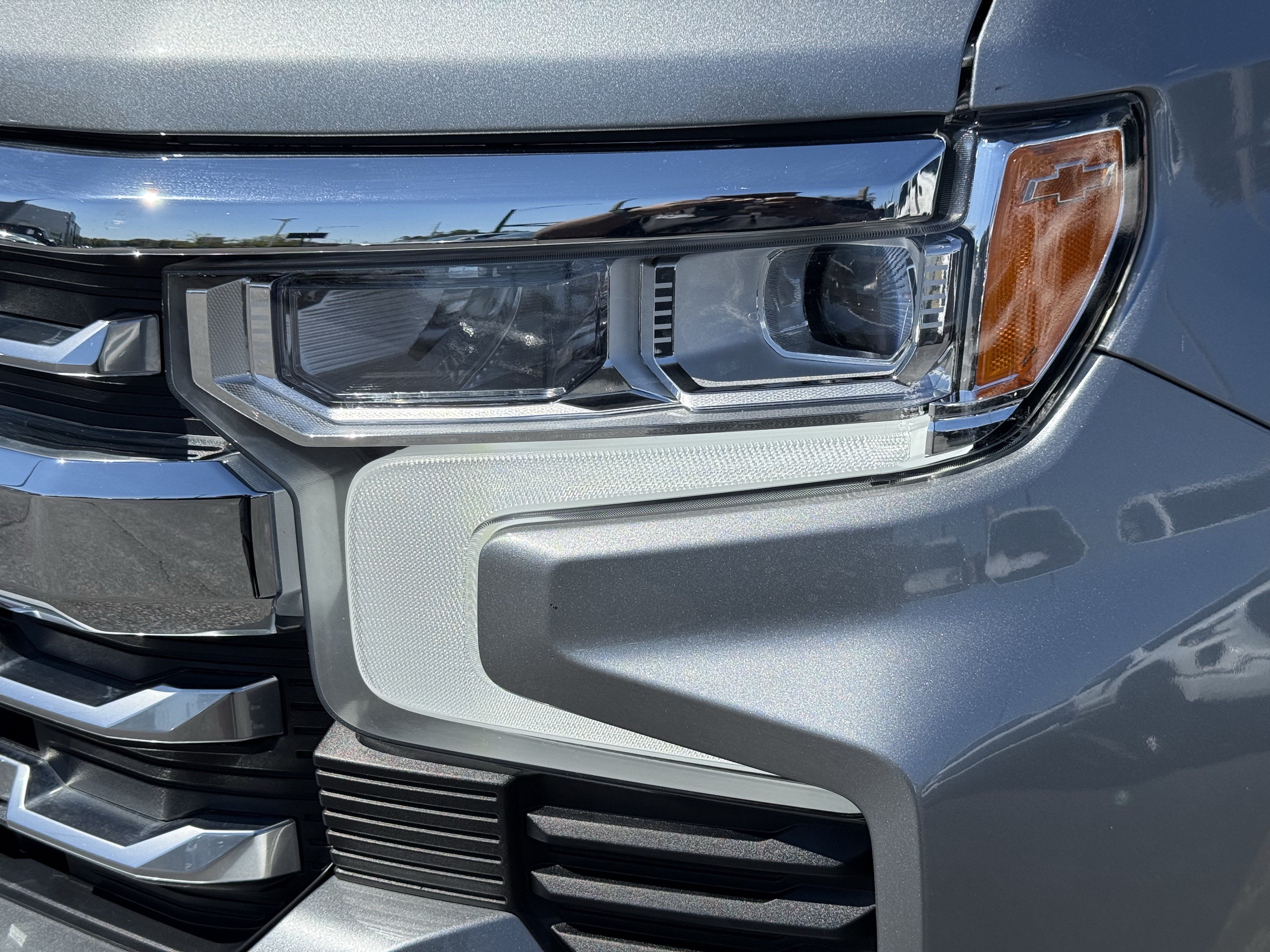 Used 2023 Chevrolet Silverado 1500 LTZ w/ Technology Package AWD/4WD image 6