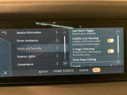 Used 2020 Land Rover Defender 110 S image 29