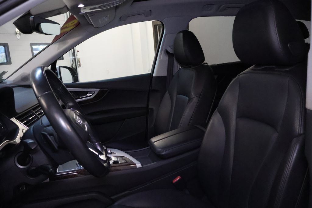 Used 2019 Audi Q7 2.0T Premium Plus w/ Premium Plus Package AWD/4WD image 16