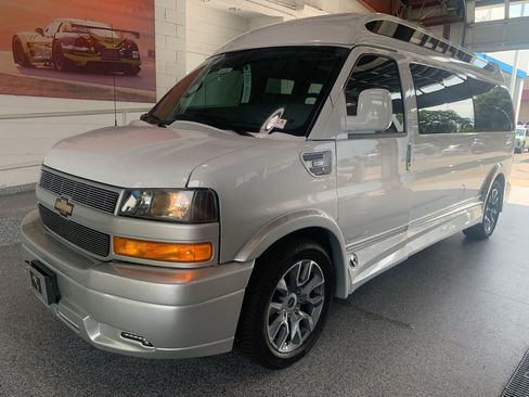 New 2026 Chevrolet Express 2500 Extended w/ Driver Convenience Package RWD image 3