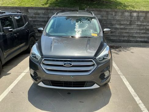 Used 2019 Ford Escape SEL FWD image 2