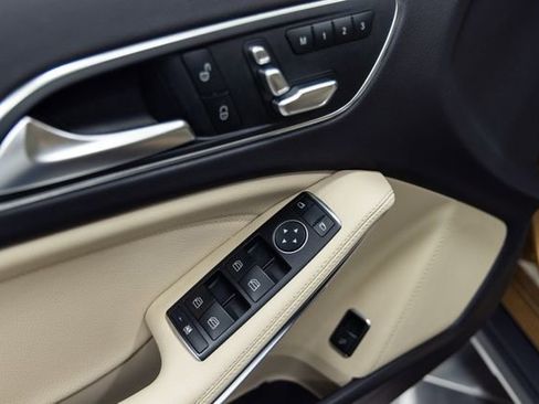 Used 2018 Mercedes-Benz GLA 250 4MATIC image 12