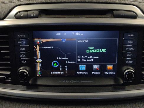 Used 2016 Kia Sorento SX FWD image 25